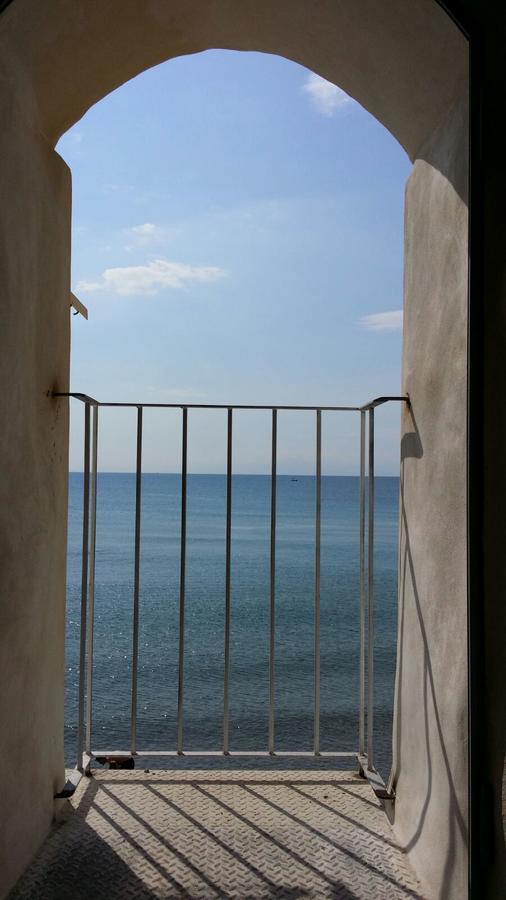 Balcone Sulla Spiaggia 체팔루 외부 사진